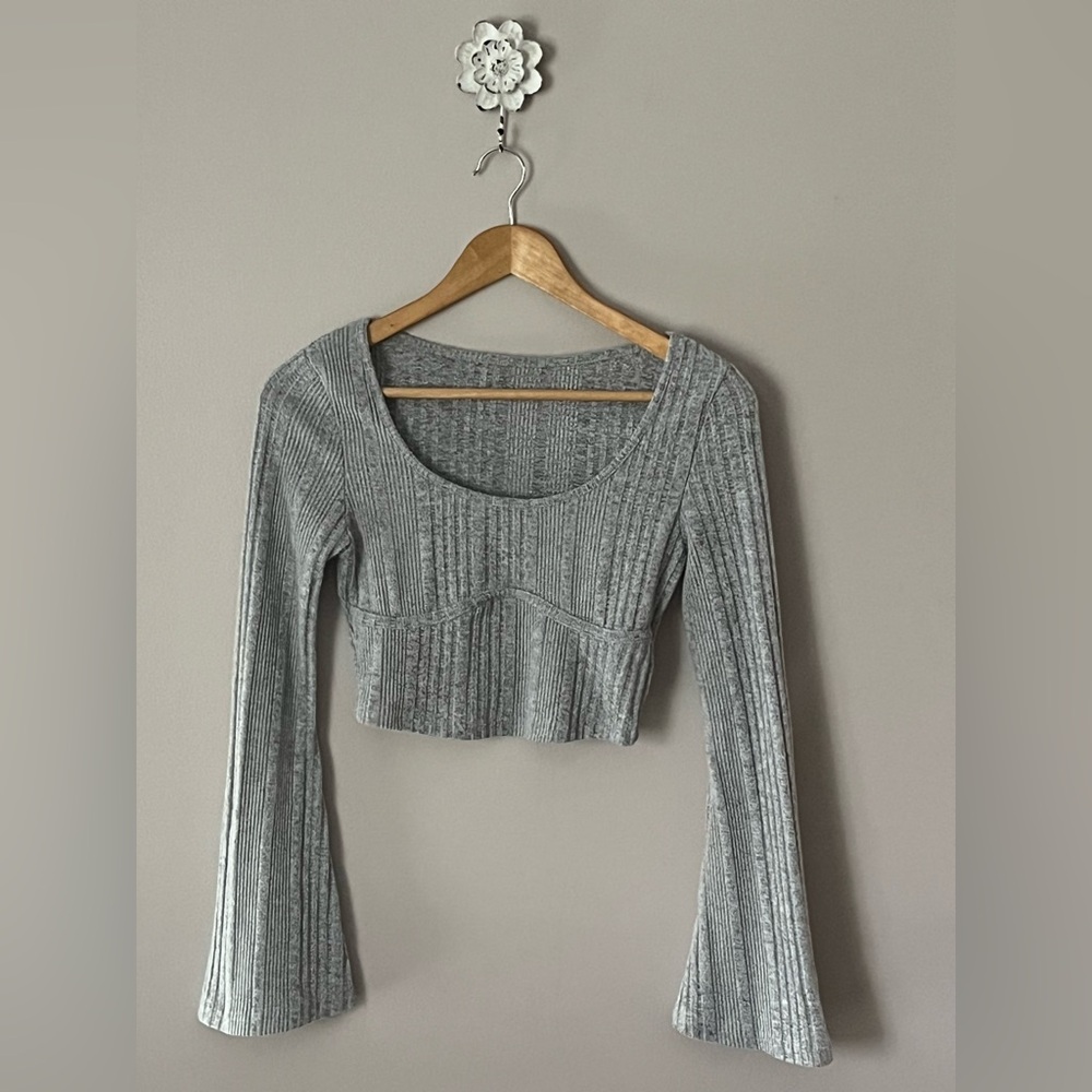 Women’s Joocy Babi Stylish Gray Ribbed Knit Crop Top